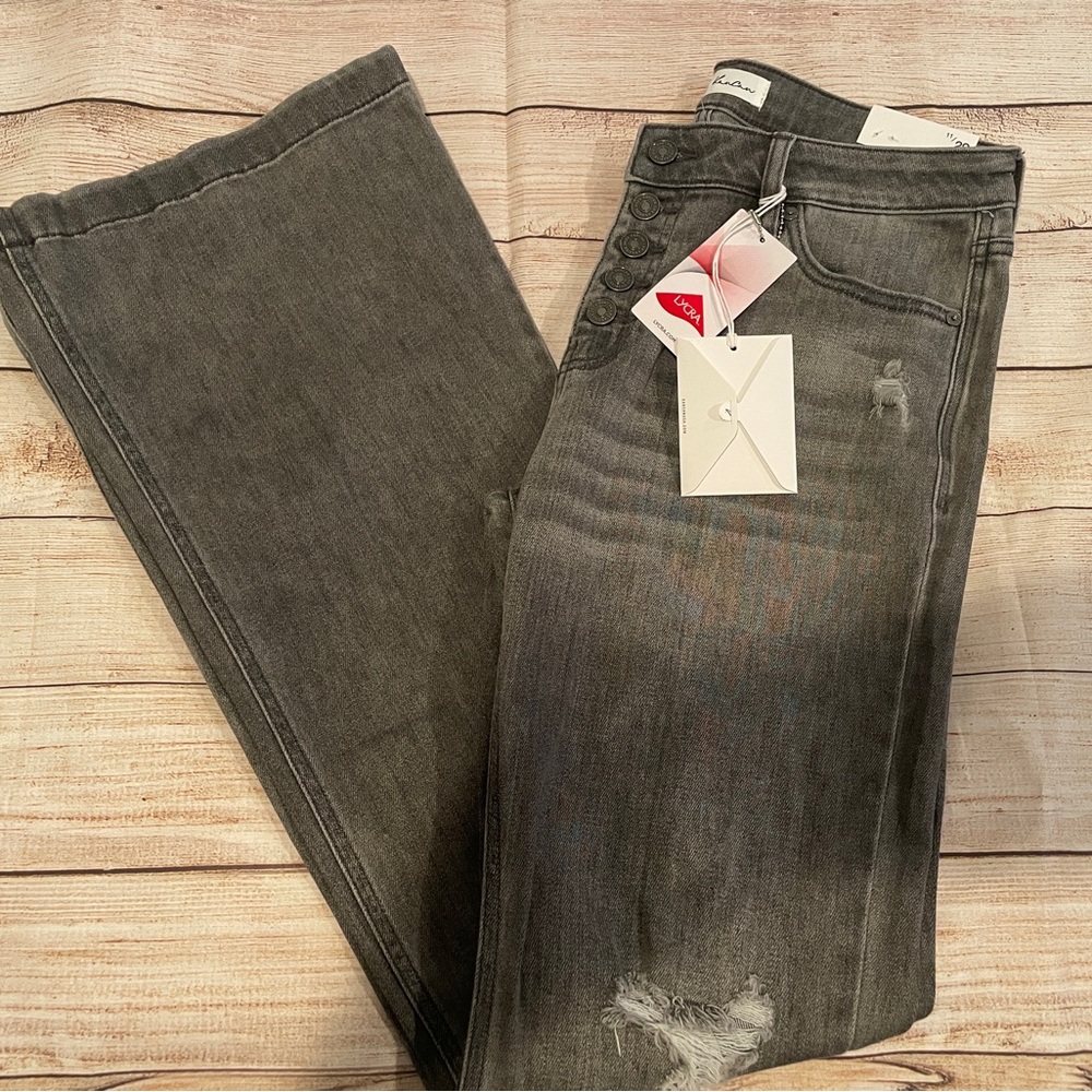 KanCan distressed jeans